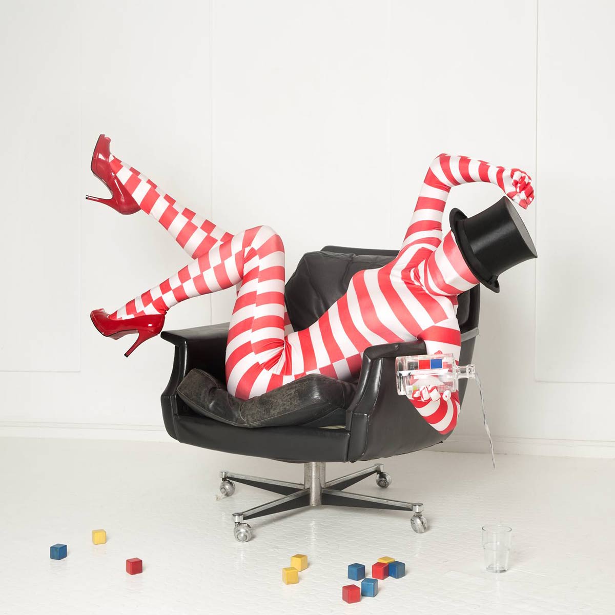 Stripe fashion, Streifen, red white, blue white, black and white