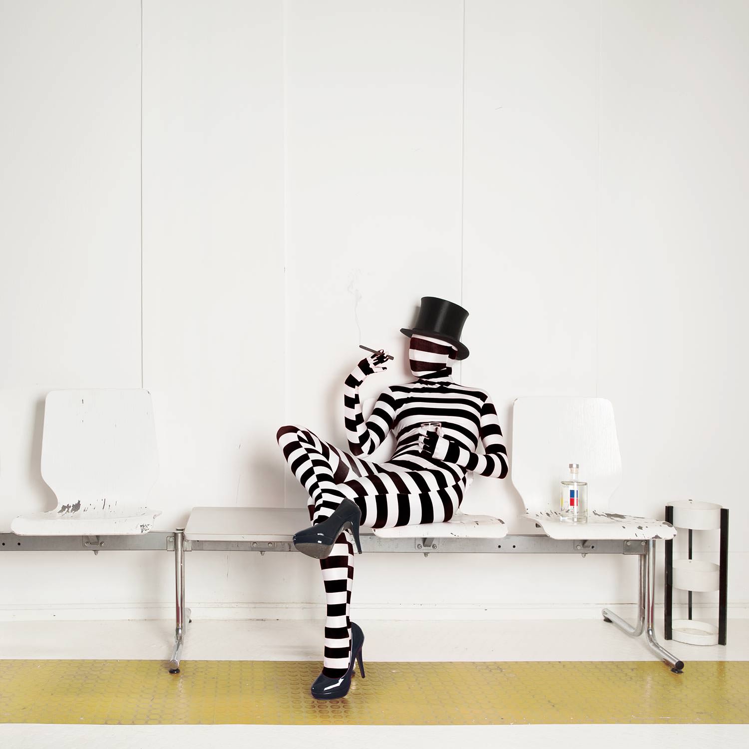 Stripe fashion, Streifen, red white, blue white, black and white